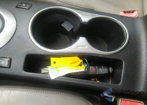 2011 Nissan Rogue Sv z USA, uszkodzony, nr VIN JN8AS5MV8BW687685